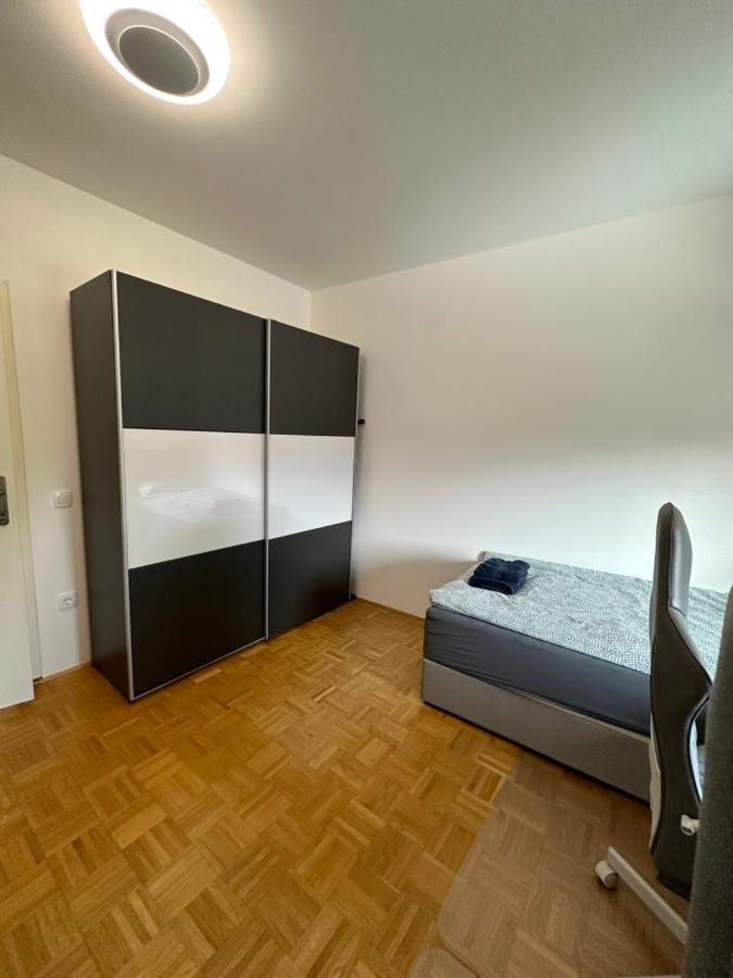 Granny'S Vintage Chic Appartement Maribor Buitenkant foto