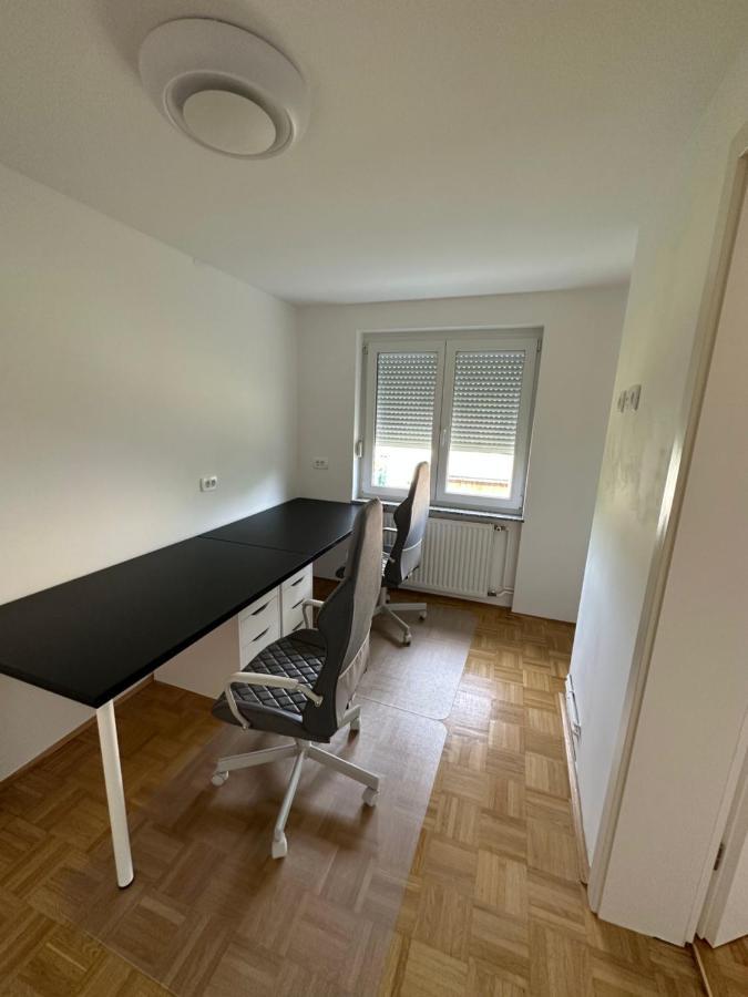 Granny'S Vintage Chic Appartement Maribor Buitenkant foto