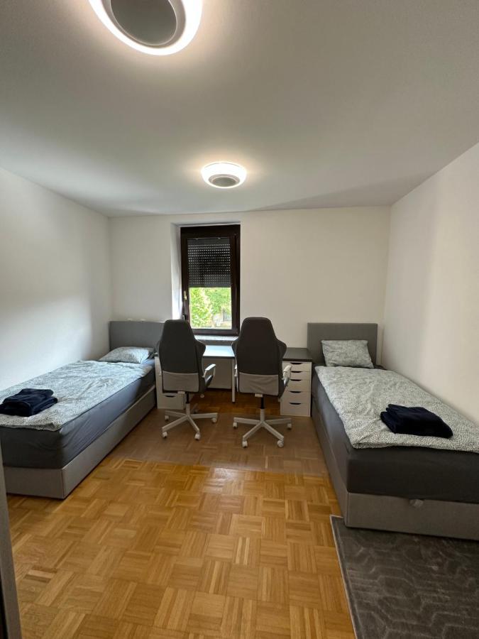 Granny'S Vintage Chic Appartement Maribor Buitenkant foto