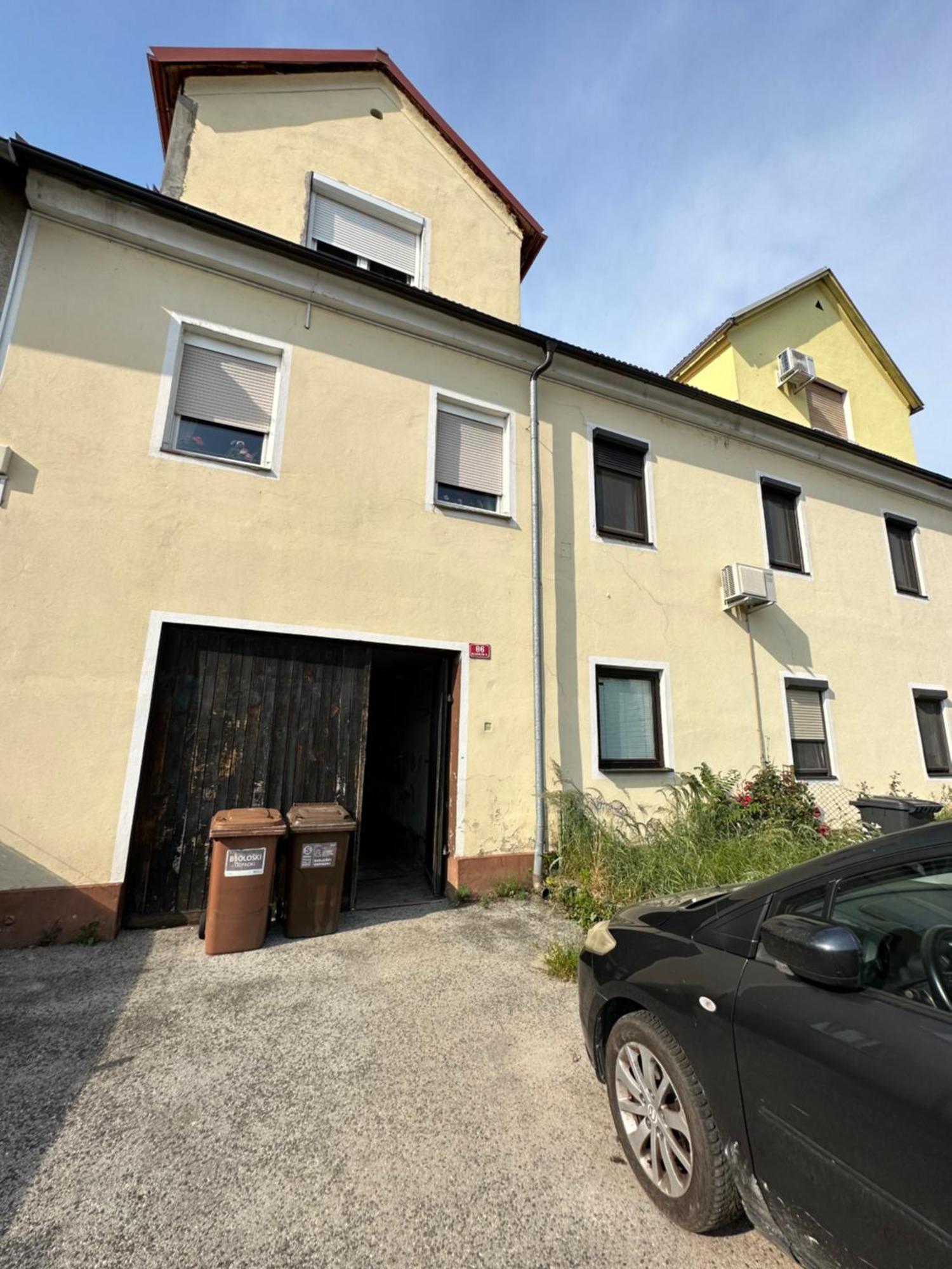 Granny'S Vintage Chic Appartement Maribor Buitenkant foto